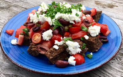 Dakos, Griekse tomatensalade met gedroogd brood